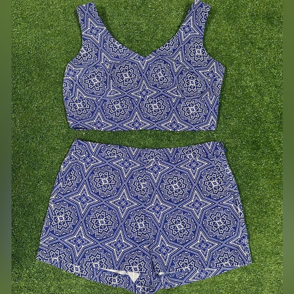 Forever 21 Blue Geometric Crop Top and Shorts